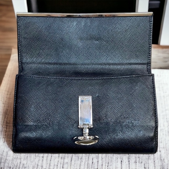 Salvatore Ferragamo Continental Wallet - Picture 4 of 11